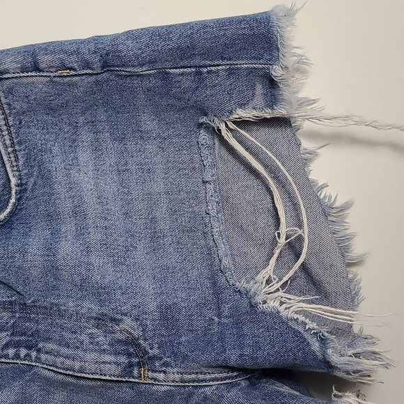 ALL SAINTS Remi Cut Off Frayed Distressed Light/Med Wash Denim Shorts Size 28 - Picture 5 of 15